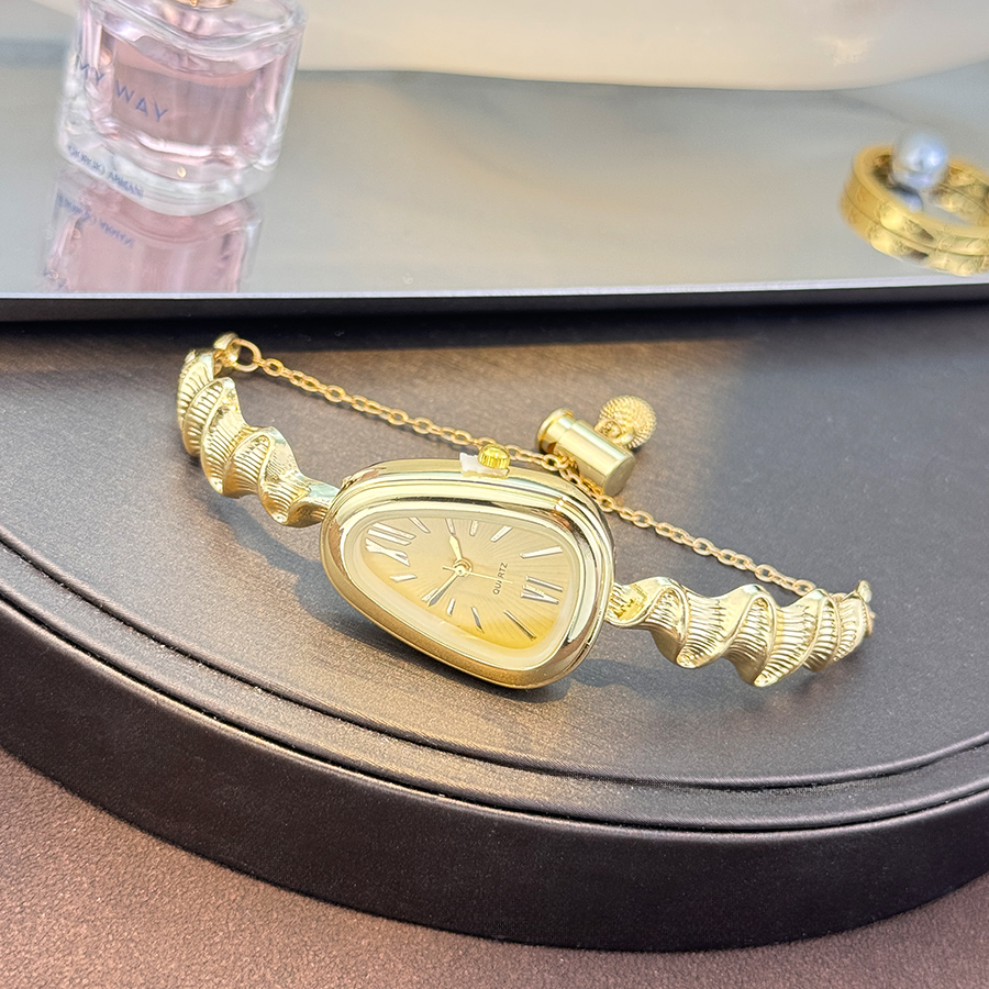 Elegant slangvormig dames quar - Luxury Watch Collection recensie en prijs